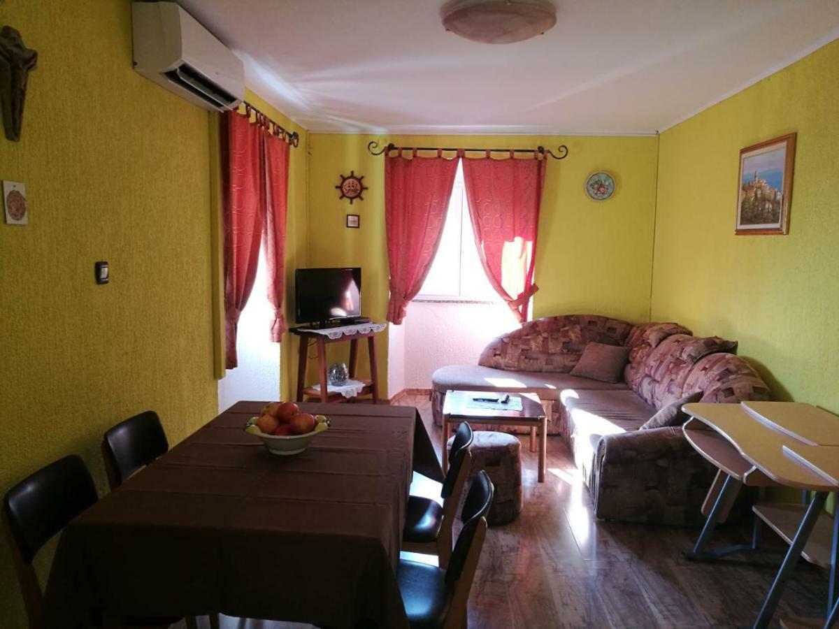 Apartman Jadreskic Daire Mošćenička Draga Dış mekan fotoğraf